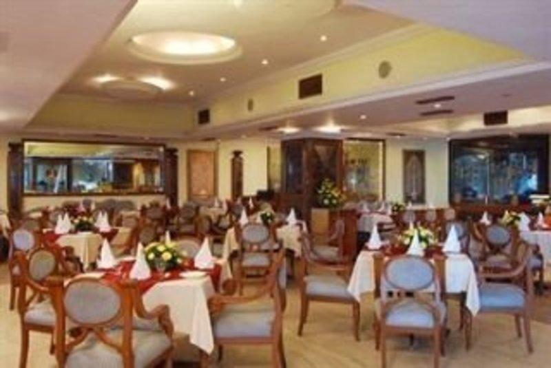 Lords Plaza Surat Hotel Exterior photo