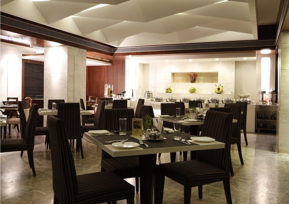 Lords Plaza Surat Hotel Exterior photo